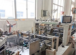 全自動(dòng)粘盒機